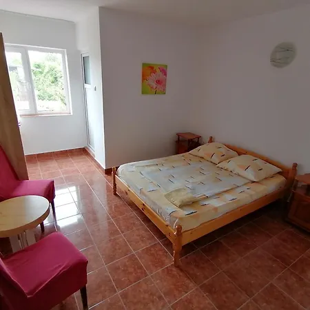 Casa din Vamă-3